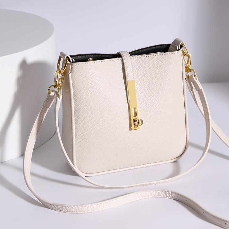 Leatherwork Ideas - Nuova borsa a tracolla in pelle