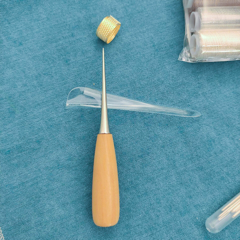 Kit di Riparazione per Tappezz - Leatherwork Hand Sewing Needles recensione e prezzo