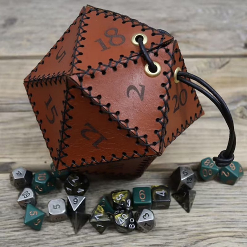 Per il lavoro quotidiano Idea  - Leatherwork Ideas recensione e prezzo