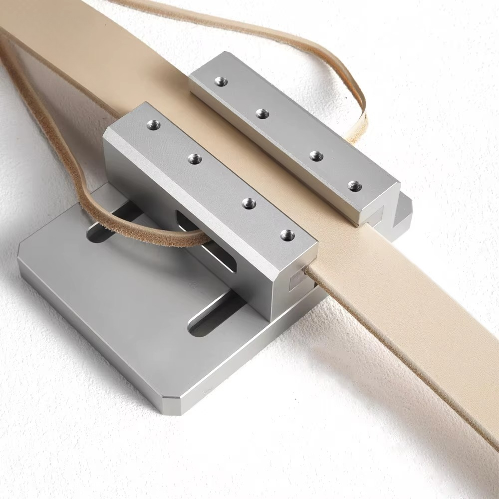 Smussatore semicircolare per b - Leatherwork Edge Beveler recensione e prezzo