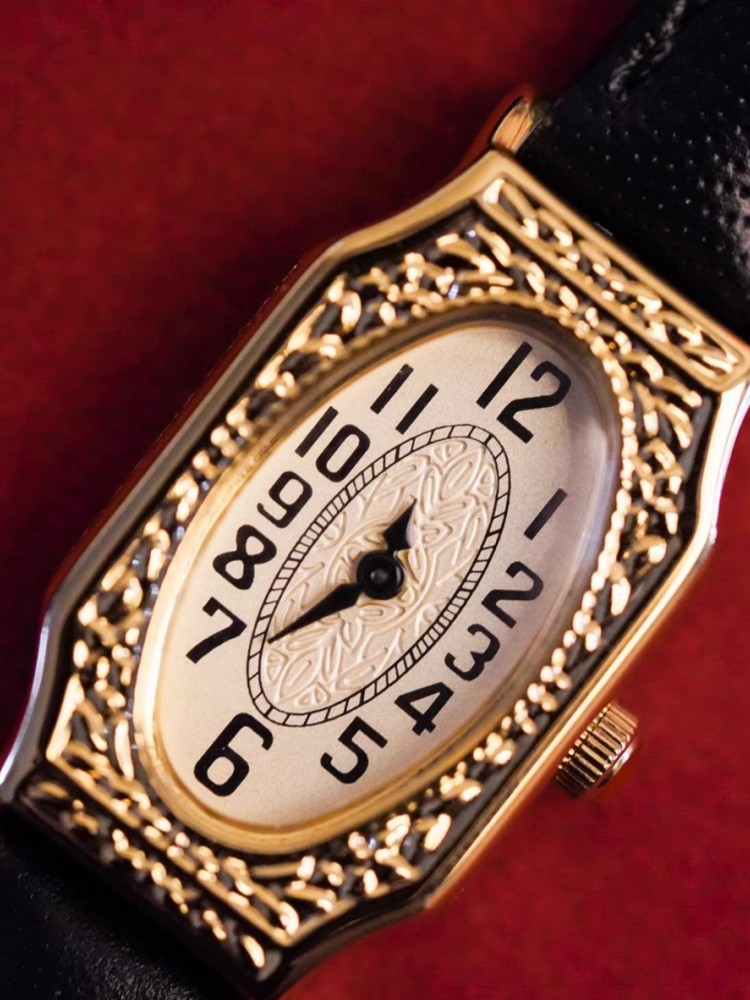 Orologio Vintage da Donna con  - Leatherwork Ideas recensione e prezzo